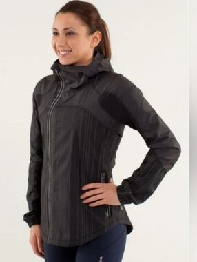 Lululemon Get Up And Go Jacket 🖤